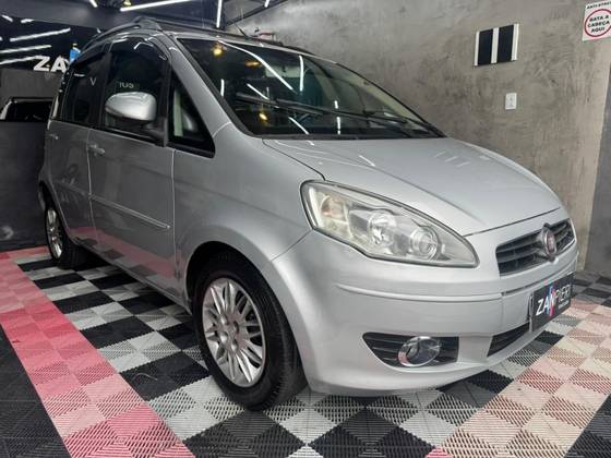 FIAT IDEA 1.6 MPI ESSENCE 16V FLEX 4P MANUAL FIAT IDEA 1.6 MPI ESSENCE 16V FLEX 4P MANUAL